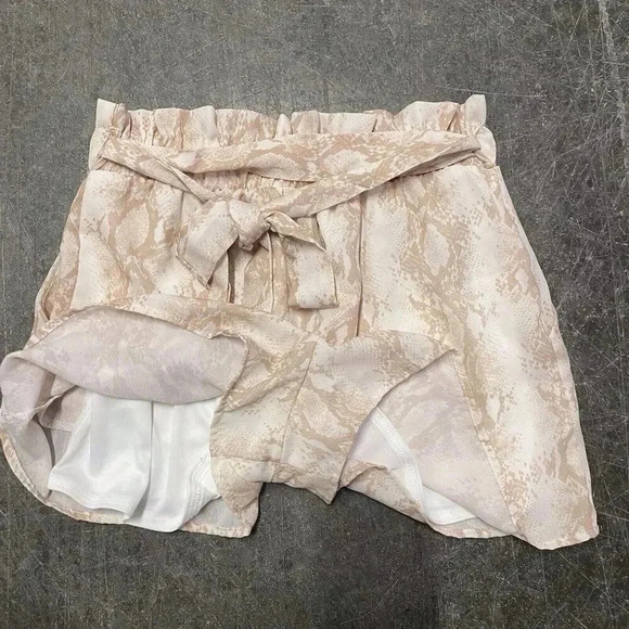 Altar’d State Snake Skin Print High Waisted Paperbag Shorts Beige/White Womens S - Picture 6 of 7